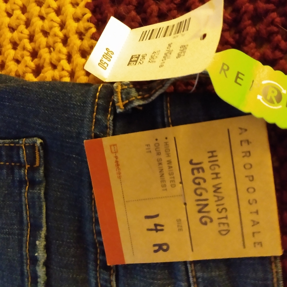 Jeans - Picture 2 of 3